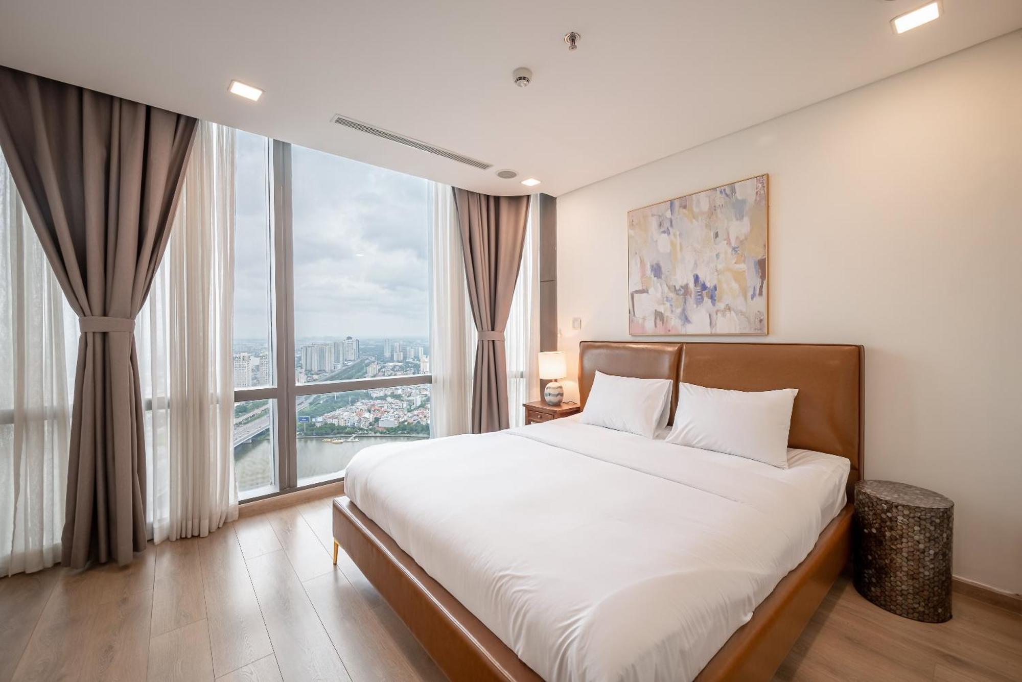 Isabelle Inside Landmark 81 Tower Ho Chi Minh City