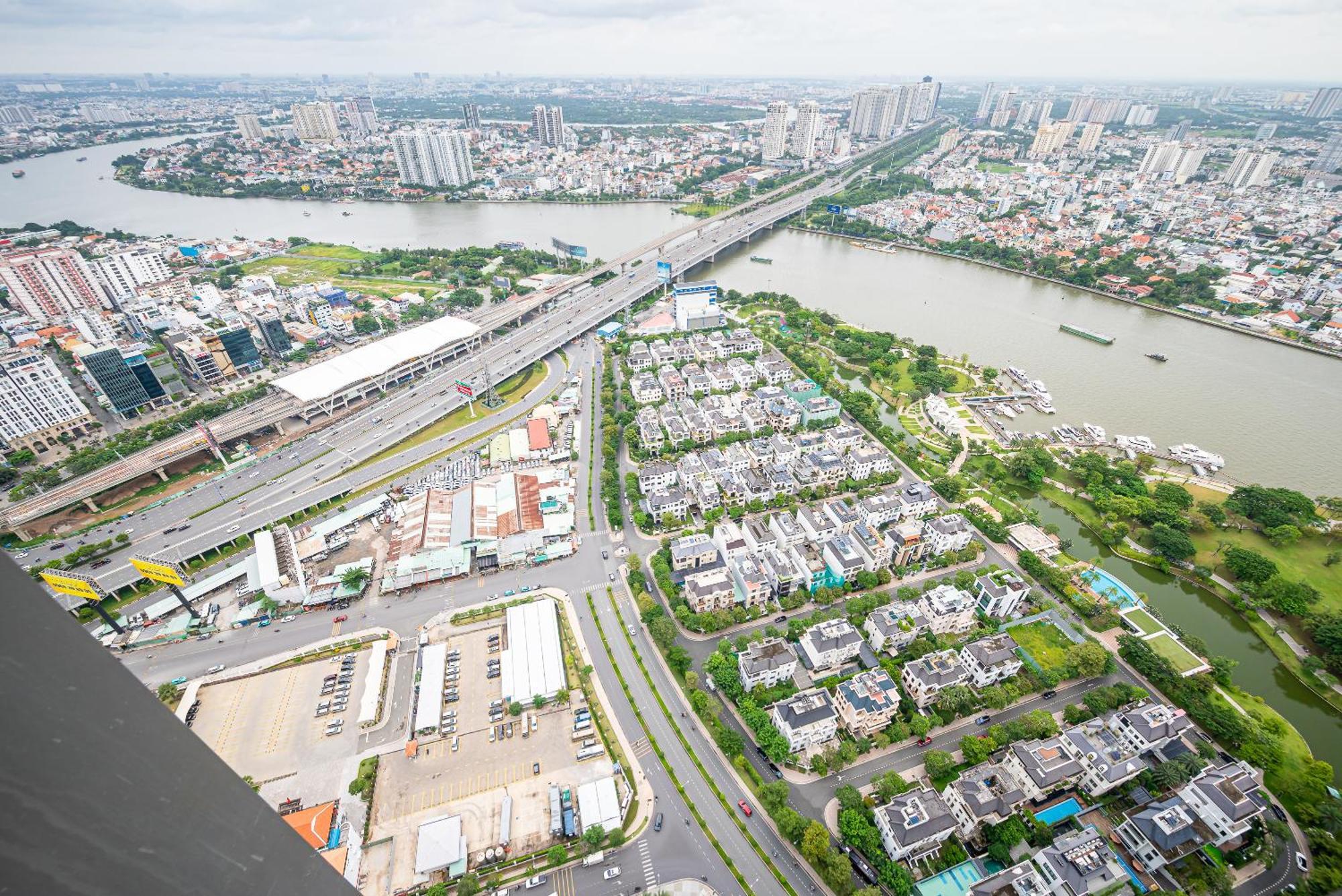 Isabelle Inside Landmark 81 Tower Ho Chi Minh City